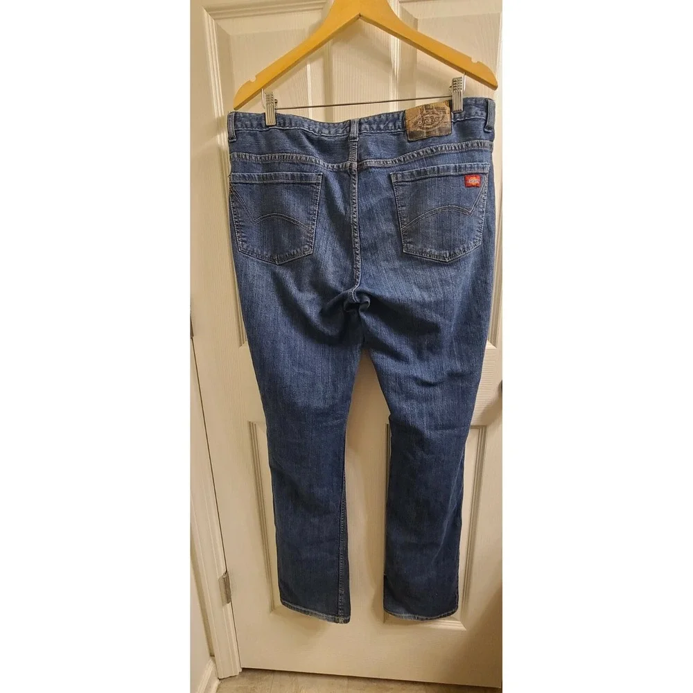 Dickies Men's Relaxed Fit Jeans, 34X34, Relaxed Fit Denim, Quality Classic Jeans